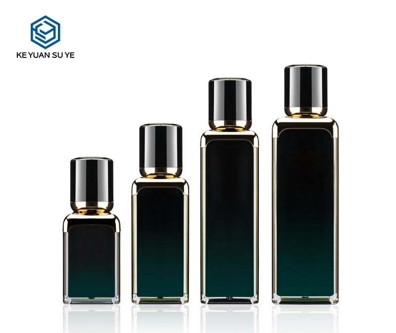 KY007AB - Chai Vuông Acrylic Cao Cấp Vai Mạ Vàng
