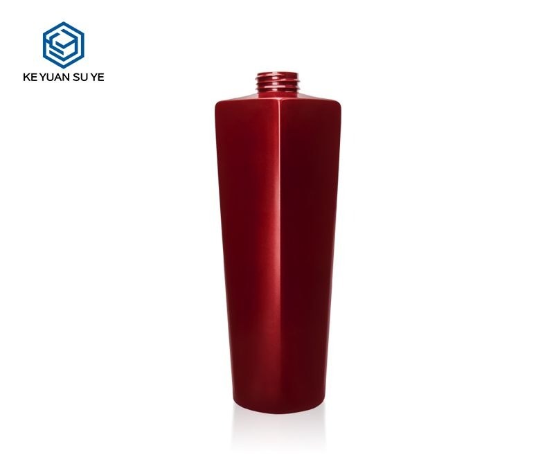 KY019 - Chai Nhua PET Dung Dau Goi/Dau Xa 750ml Mau Do Do Bong