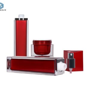 KY020 - Chai Xịt Dưỡng Acrylic Sang Trọng Màu Đỏ Kèm Hũ Kem Nắp Đặc Biệt
