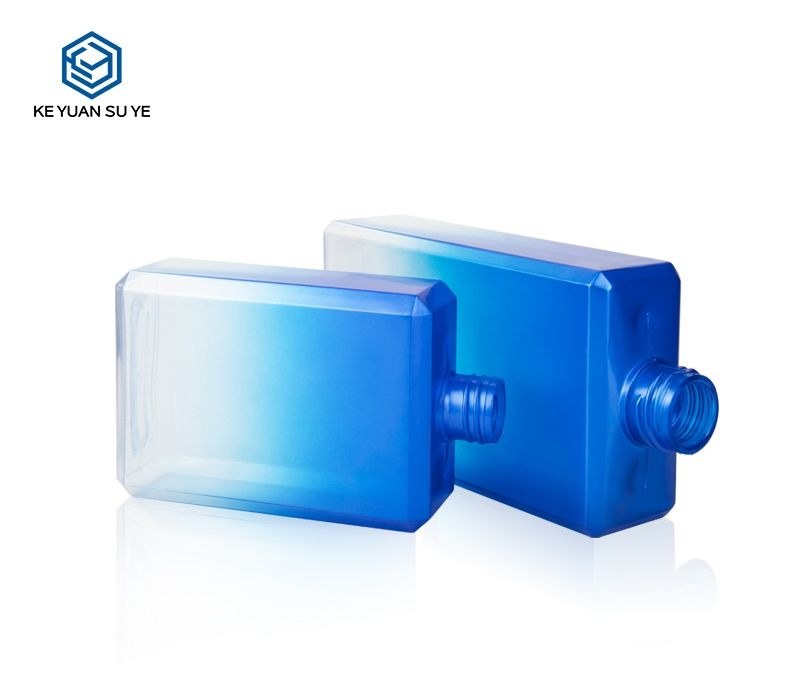 KY022-1 - Chai Nhua PETG Vuong Gradient Xanh Duong Dung Sua Tam Nam 250ml/350ml/500ml