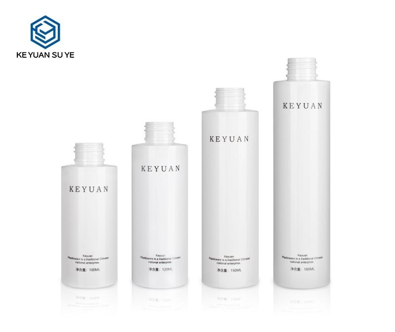 KY040 - Chai Toner Nhựa PET Trắng Nắp Vặn Xanh UV Cao Cấp