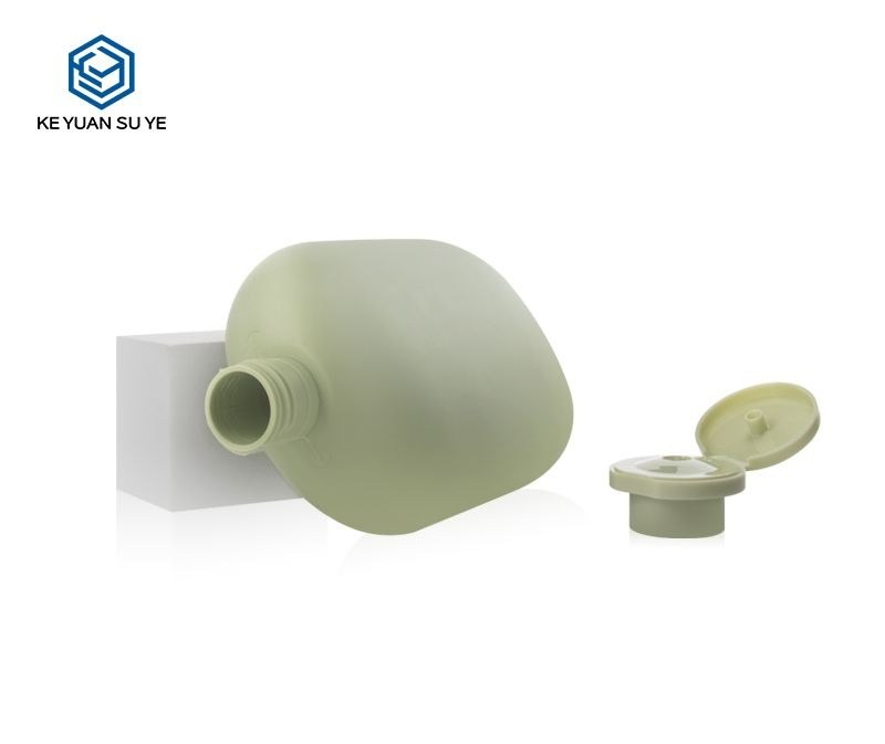KY053 - Chai Nhua HDPE Dung Dau Goi/Sua Tam Mau Xanh 350ml, Nap Bat, Hieu Ung Soft-Touch