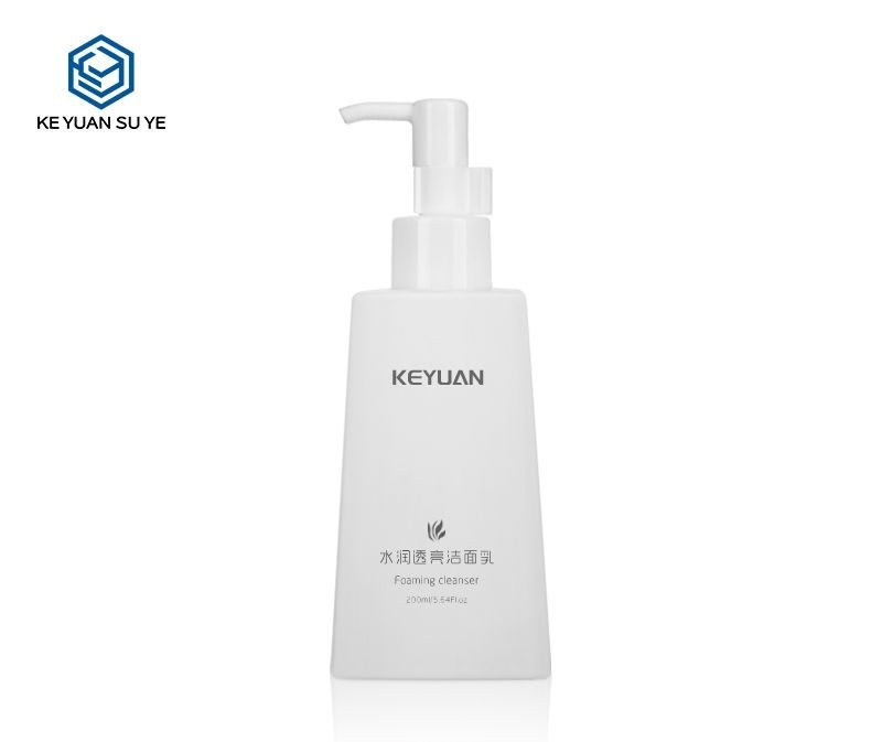 KY062 - Chai Nhựa PETG Hình Thang Bơm Lotion Nắp UV 200ml