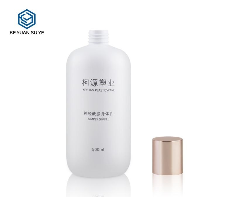 KY067 - Chai nhựa PET 500ml dung dau goi, sua tam gia dinh, nap bom hieu ung UV
