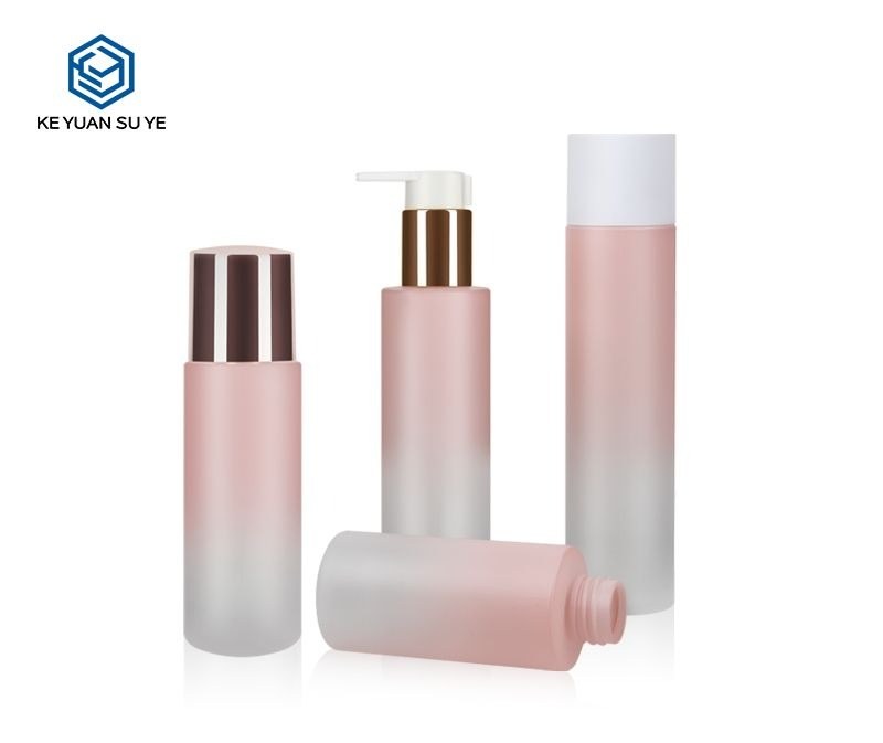 KY090 - Chai Nhua PET Bom Lotion Duong Am Gradient Nap Bom Ma Vang Hong