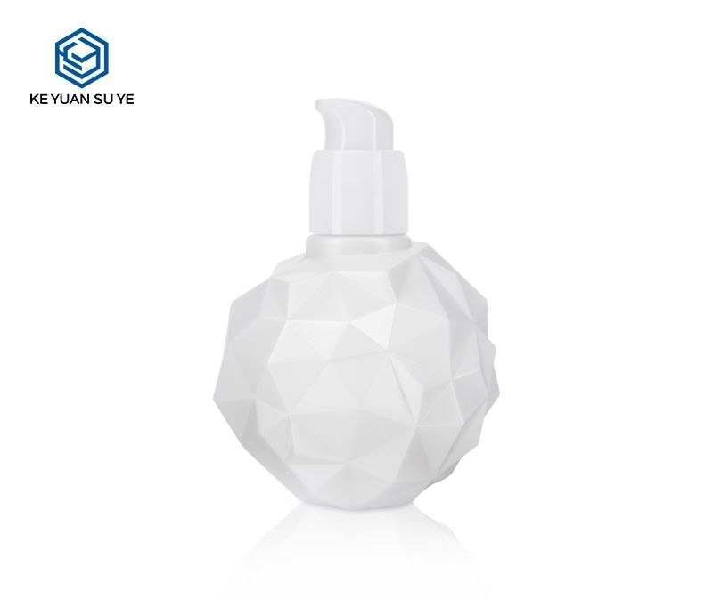 KY093 - Chai Nhựa HDPE 300ml Bơm Lotion Kiểu Dáng Cầu Sang Trọng Cho Khách Sạn