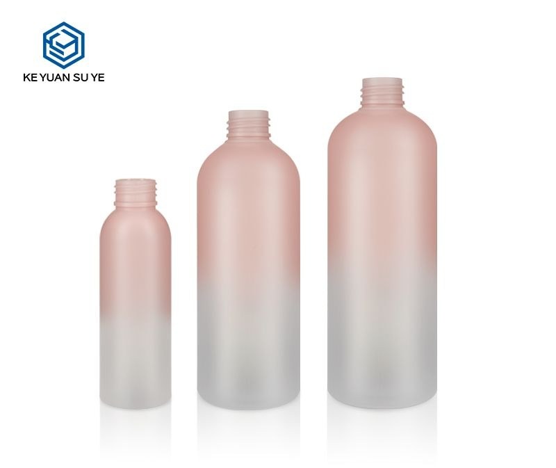 KY099 - Chai Nhua PET Sua Tam Mau Hong Gradient, Nap Bom Dac Biet Hieu Ung UV