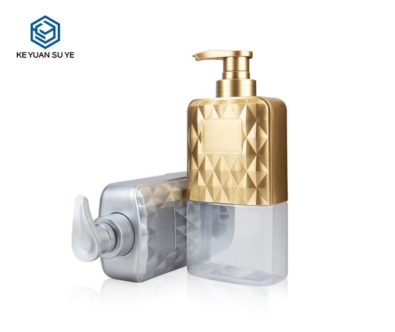 KY104 - Chai Nhua PET Cao Cap Dung Dau Goi 500ml Ma UV Bac/Vang Sang Trong