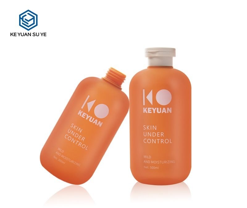 KY111-2 - Chai Nhua HDPE Dung Sua Tam/Body Lotion Dong Cam, Be Mat Soft Touch