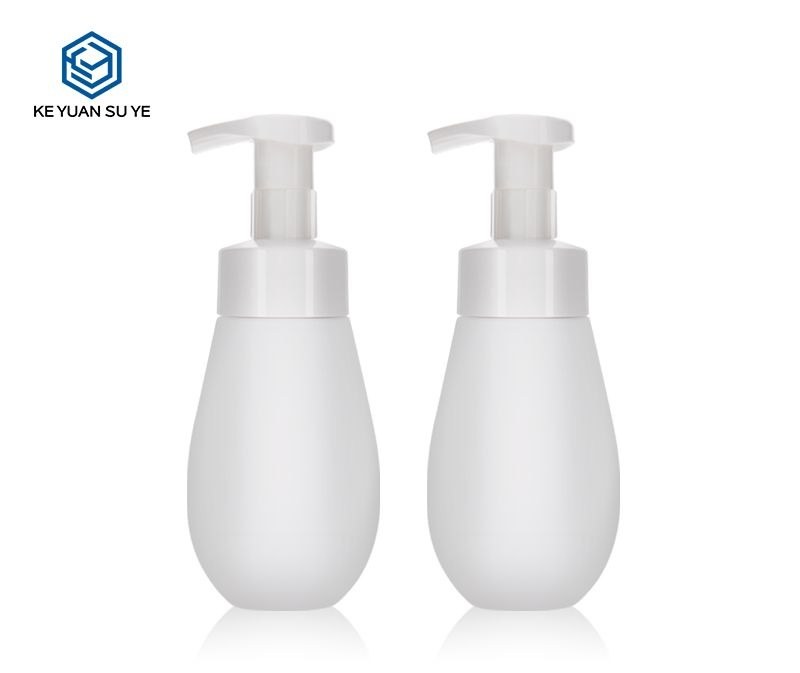 KY156 - Chai Bom Bot Mousse PET 180ml Danh Cho Sua Duong The BB