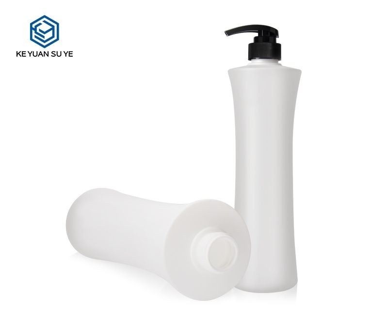 KY166 - Chai Nhựa HDPE Eo Thon 750ml Vai Bẹt Kèm Vòi Xịt, Tùy Chỉnh Kích Thước