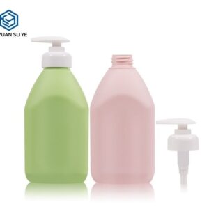 KY180 - Chai Nhua HDPE Dung Dau Goi 500ml Kem Voi Bom