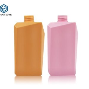 KY185 - Chai dầu gội nhựa 550ml màu hồng kèm vòi bơm