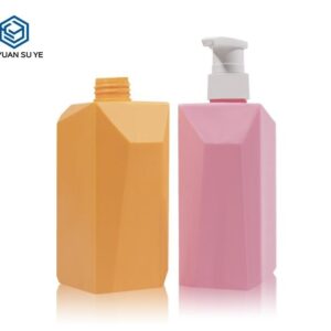 KY185 - Chai dầu gội nhựa 550ml màu hồng kèm vòi bơm