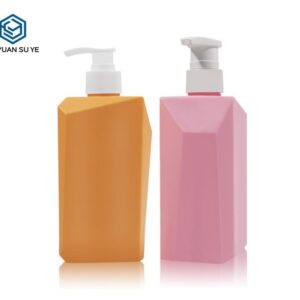 KY185 - Chai dầu gội nhựa 550ml màu hồng kèm vòi bơm