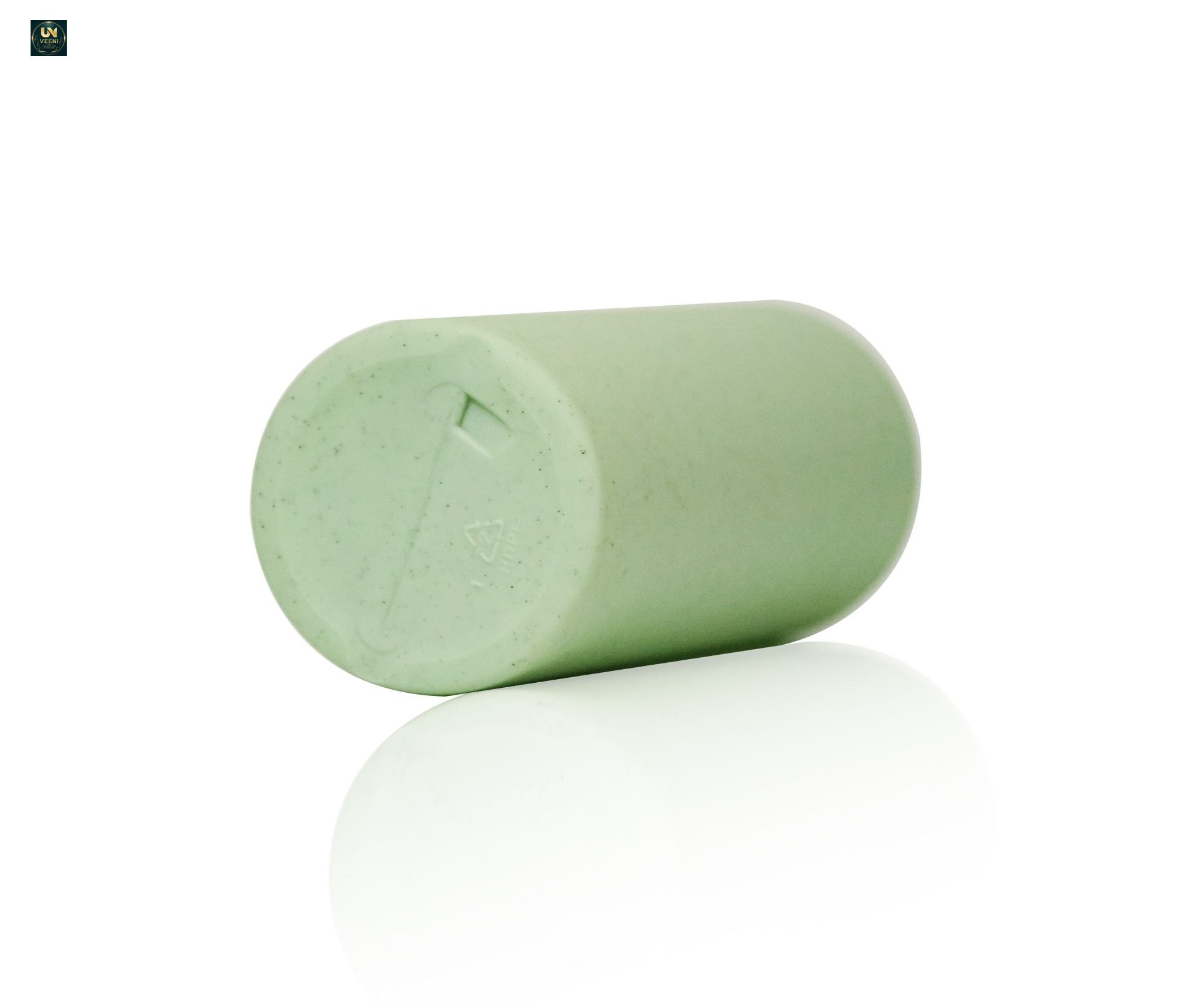 KY234 - Chai nhua PE tron 250ml PCR tai che dung voi pump trang