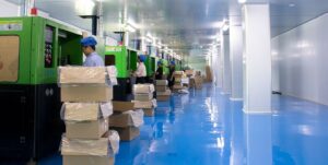 Dây chuyền sản xuất chai lọ mỹ phẩm tại nhà máy OEM — Veeni Việt Nam