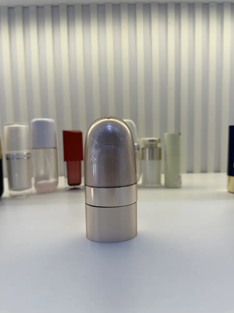 Chai kem mắt airless nhỏ nắp kim loại