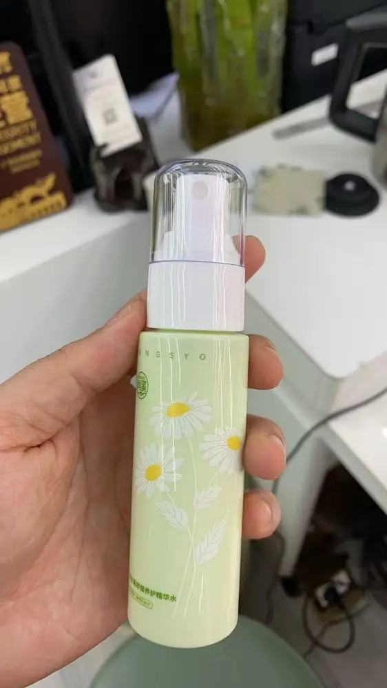 Chai xịt 100ml với vòi xịt trắng